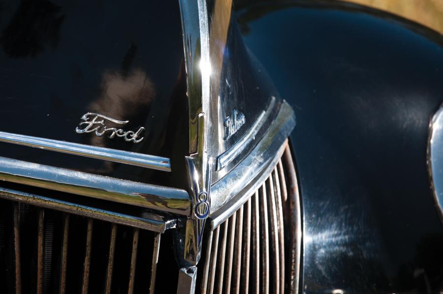  Ford DeLuxe Fordor Sedan 1939 года  (фото 16 из 21)